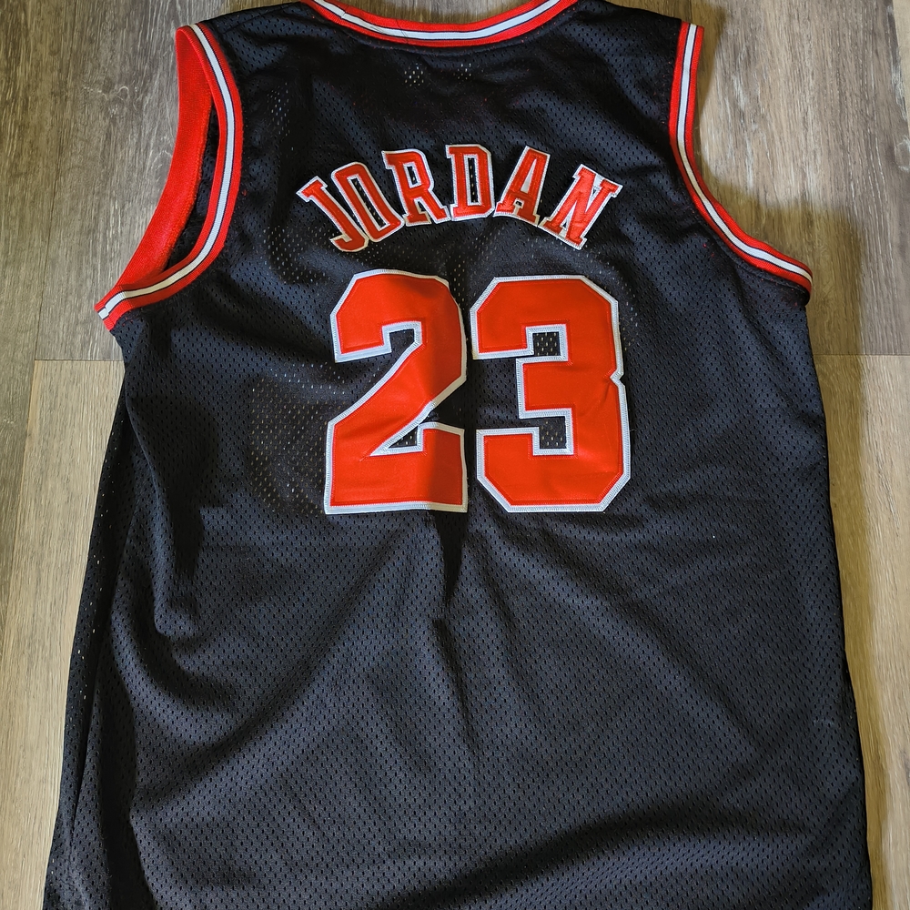 Mitchell & Ness Chicago Black Jersey - Picture 2 of 2